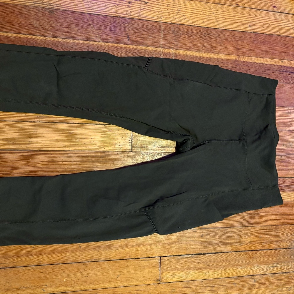 Army Green Lululemon Leggings (short)